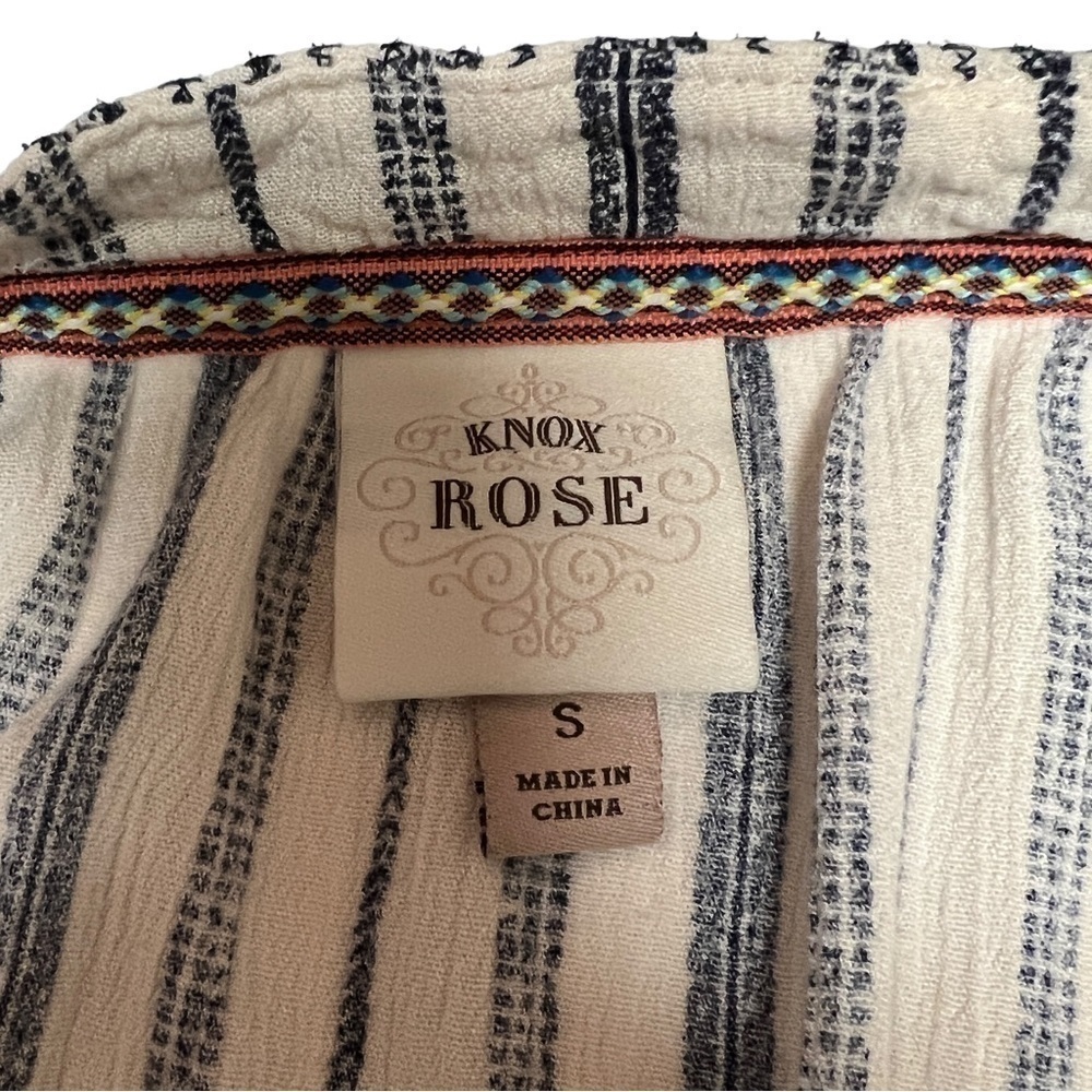 Knox Rose V Neck Striped Casual Top, Size Small - Picture 7 of 10